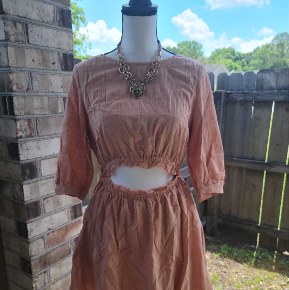 Lightweight Spring Peach Dress 👗